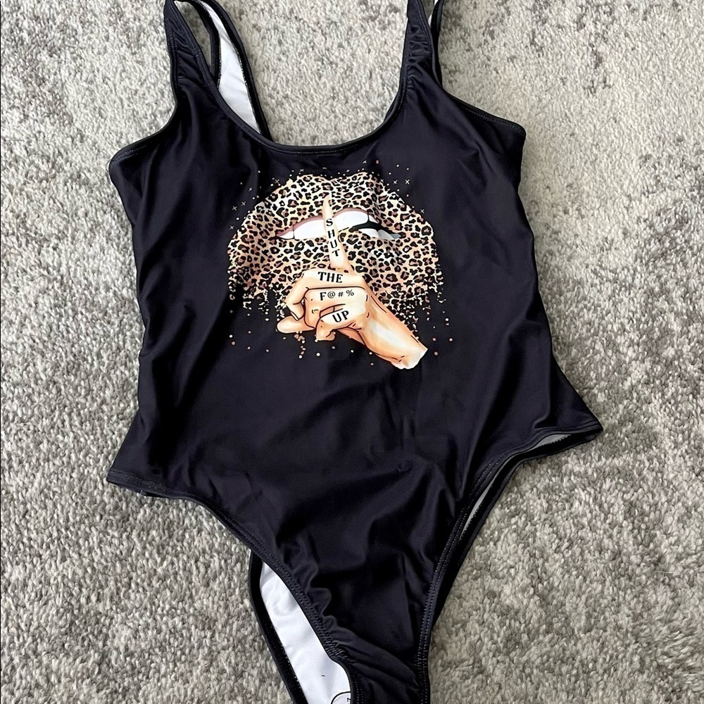 Black 1 Piece Swimsuit w/Leopard 👄 & Graphic Words - Picture 2 of 5